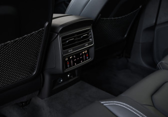 Новый Audi SQ8 2025 (35 фото)