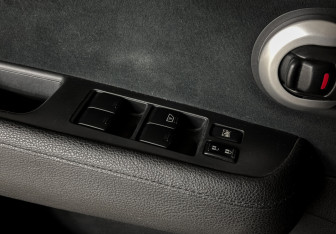 Подержанный автомобиль Nissan Tiida Sedan 2013 года (18 фото)