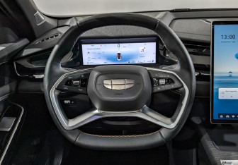 Подержанный автомобиль Geely Preface 2024 года (20 фото)