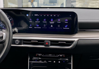 Подержанный автомобиль Kia K5 2024 года (12 фото)