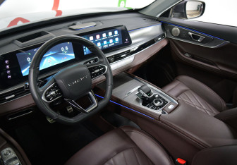 Подержанный автомобиль Chery Tiggo 8 Pro Max 2023 года (7 фото)