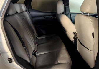 Подержанный автомобиль Nissan Qashqai 2017 года (10 фото)