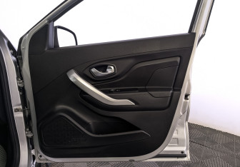 Подержанный автомобиль LADA (ВАЗ) XRAY 2018 года (24 фото)