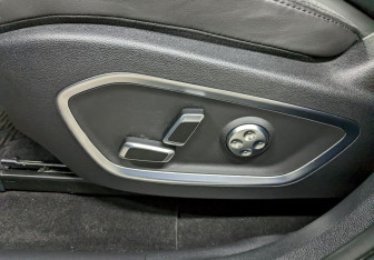 Подержанный автомобиль Geely Tugella 2023 года (15 фото)