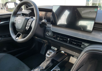 Новый Toyota Camry Sedan 2026 (9 фото)