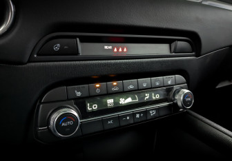 Подержанный автомобиль Mazda CX-5 2022 года (26 фото)