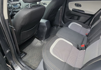 Подержанный автомобиль Kia Ceed Hatchback 2015 года (10 фото)