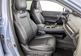 Подержанный автомобиль Changan UNI-K 2024 года (24 фото)