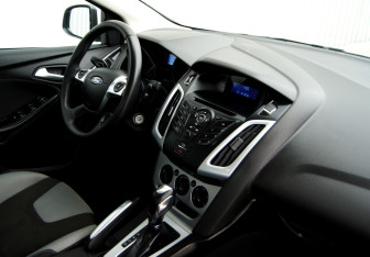 Подержанный автомобиль Ford Focus Sedan 2012 года (4 фото)