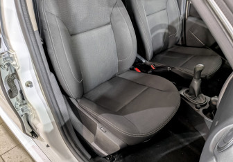 Подержанный автомобиль Nissan Terrano 2020 года (23 фото)