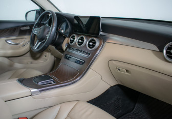 Подержанный автомобиль Mercedes-Benz GLC Coupe 2019 года (10 фото)