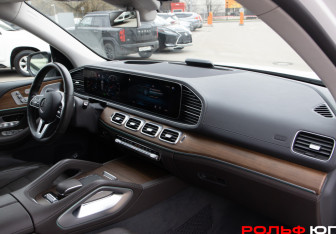 Подержанный автомобиль Mercedes-Benz GLE 2019 года (7 фото)