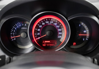 Подержанный автомобиль Kia Cerato Sedan 2011 года (12 фото)