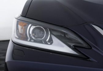 Подержанный автомобиль Lexus ES 2020 года (23 фото)