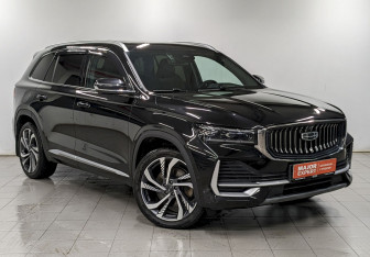 Подержанный автомобиль Geely Monjaro 2024 года (3 фото)