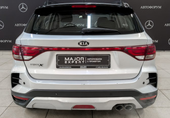 Подержанный автомобиль Kia Rio Hatchback 2021 года (6 фото)