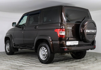 Подержанный автомобиль УАЗ Patriot 2021 года (4 фото)