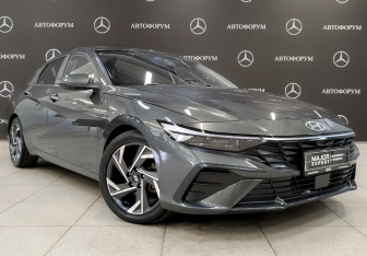 Подержанный автомобиль Hyundai Elantra Sedan 2024 года (3 фото)
