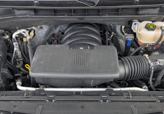 Подержанный автомобиль Cadillac Escalade Suv 2023 года (9 фото)