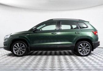 Подержанный автомобиль Skoda Karoq 2021 года (8 фото)
