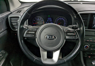 Подержанный автомобиль Kia Sportage 2019 года (24 фото)