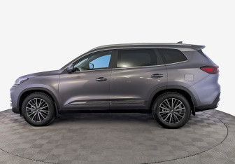 Подержанный автомобиль Chery Tiggo 8 2022 года (3 фото)