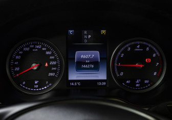 Подержанный автомобиль Mercedes-Benz GLC Coupe 2015 года (11 фото)