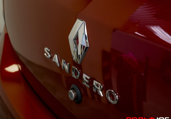 Подержанный автомобиль Renault Sandero 2020 года (23 фото)