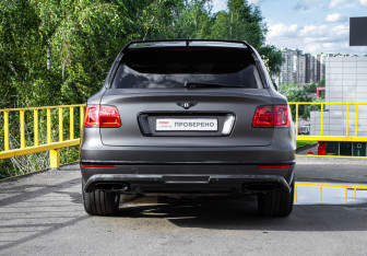 Подержанный автомобиль Bentley Bentayga 2016 года (5 фото)