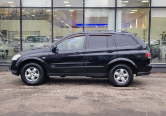 Подержанный автомобиль SsangYong Kyron 2011 года (5 фото)