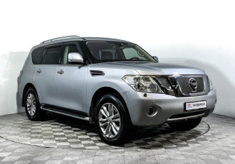 Подержанный автомобиль Nissan Patrol 2012 года (3 фото)