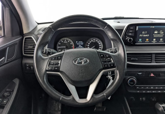Подержанный автомобиль Hyundai Tucson 2019 года (22 фото)