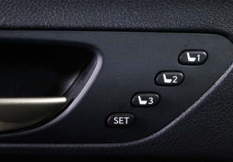 Подержанный автомобиль Lexus RC F 2016 года (21 фото)