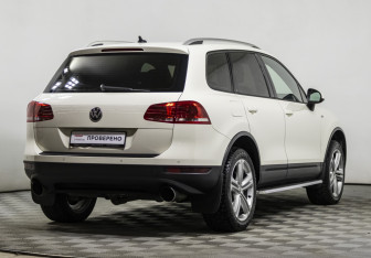 Подержанный автомобиль Volkswagen Touareg 2011 года (5 фото)