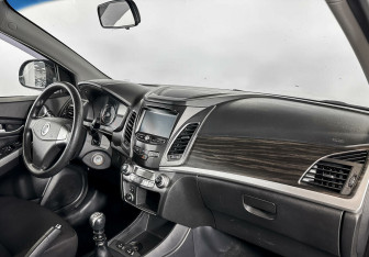 Подержанный автомобиль SsangYong Actyon 2015 года (7 фото)