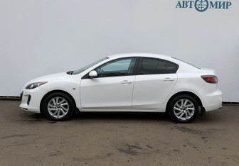 Подержанный автомобиль Mazda 3 Sedan 2013 года (8 фото)