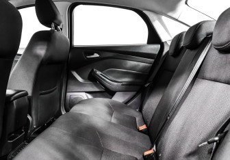 Подержанный автомобиль Ford Focus Sedan 2018 года (12 фото)