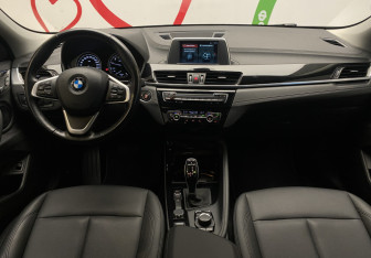 Подержанный автомобиль BMW X2 2019 года (11 фото)
