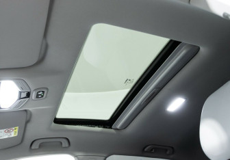 Подержанный автомобиль Geely Emgrand 2023 года (18 фото)