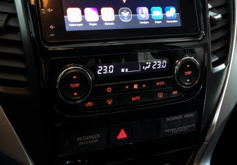 Подержанный автомобиль Mitsubishi Pajero Sport 2018 года (21 фото)