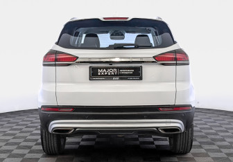 Подержанный автомобиль Belgee X70 2024 года (6 фото)