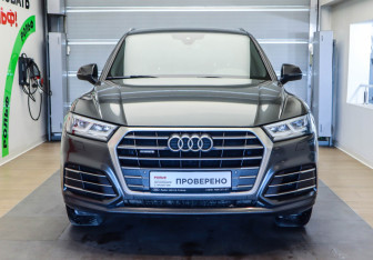 Подержанный автомобиль Audi Q5 2017 года (2 фото)