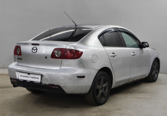 Подержанный автомобиль Mazda 3 Sedan 2004 года (5 фото)