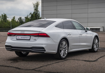Подержанный автомобиль Audi A7 2018 года (5 фото)