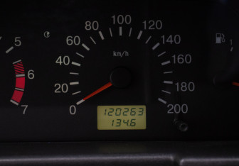 Подержанный автомобиль LADA (ВАЗ) 2111 2004 года (12 фото)