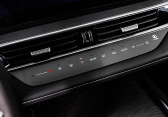 Подержанный автомобиль Chery Tiggo 8 Pro Max 2023 года (20 фото)