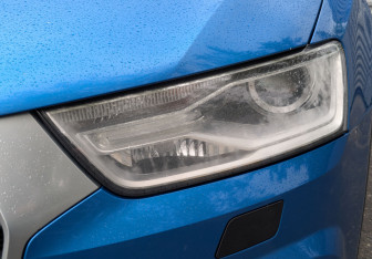 Подержанный автомобиль Audi Q3 2015 года (11 фото)