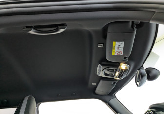 Подержанный автомобиль MINI Hatch 2020 года (23 фото)