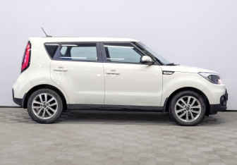 Подержанный автомобиль Kia Soul 2018 года (4 фото)