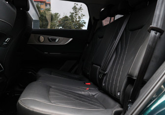 Подержанный автомобиль Chery Tiggo 8 Pro Max 2024 года (10 фото)